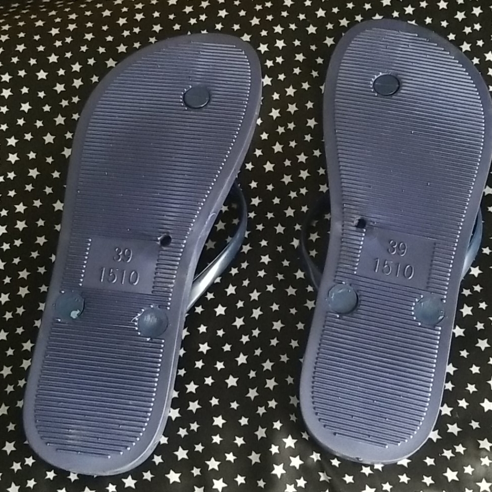 Toronto Blue Jays Flip Flops - Picture 4 of 4